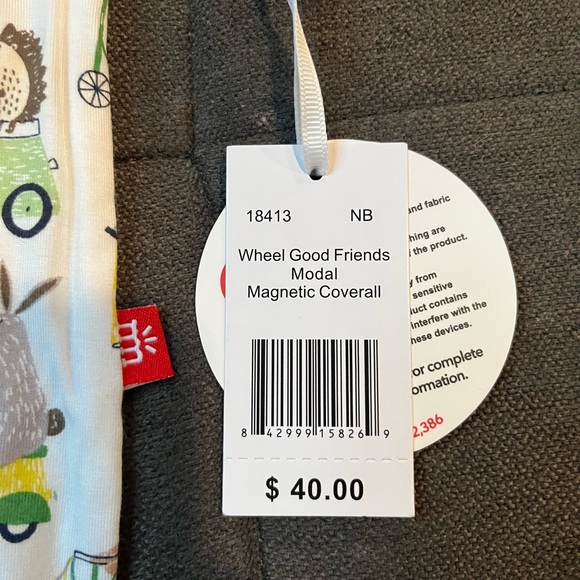 B 29 Magnetic Me Romper - Picture 4 of 4